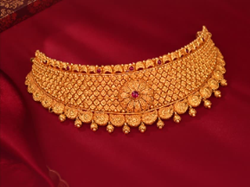 Gold choker necklace